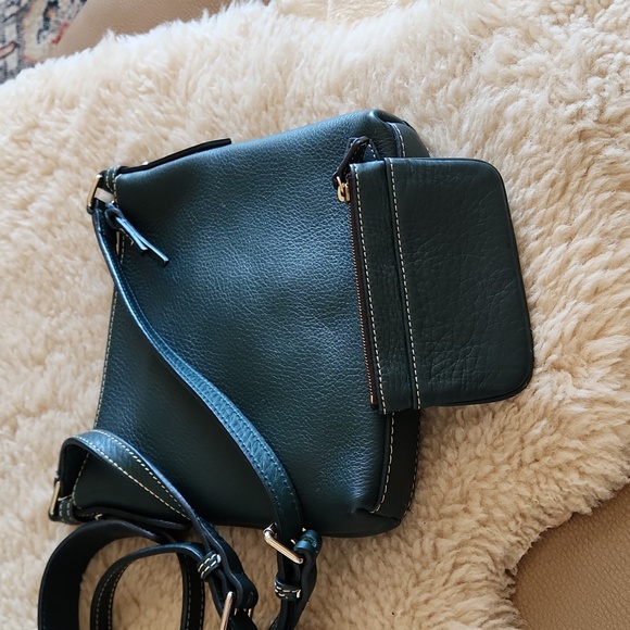 Beautiful NWOT Hunter Green Dooney & Bourke Letter Carrier & Wallet Set 🌲 - Picture 5 of 16